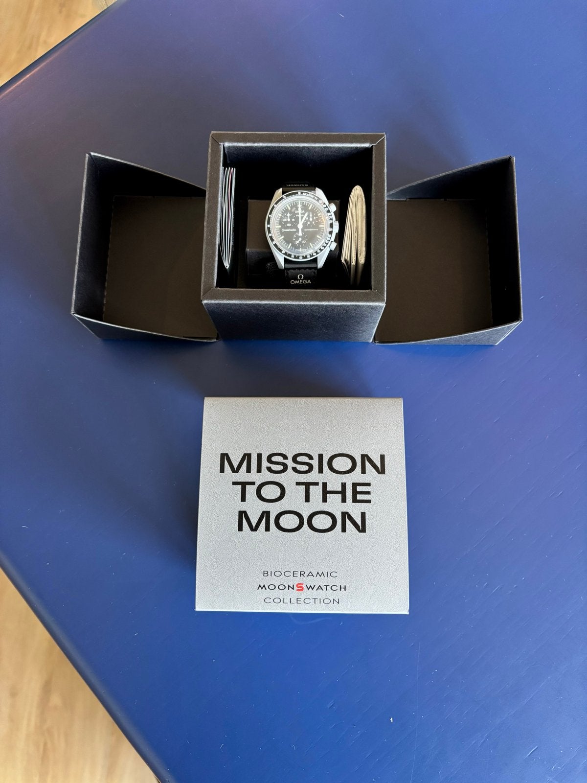 Swatch x Omega Mission To The Moon Zwarte - Nieuw in doos, Kunststof, Polshorloge, Swatch, Nieuw