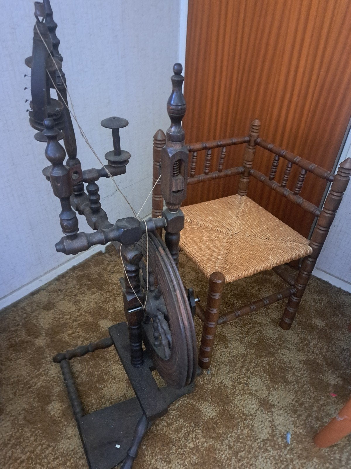 Antiek Spinnewiel met Bijpassende Stoel, Ophalen of Verzenden