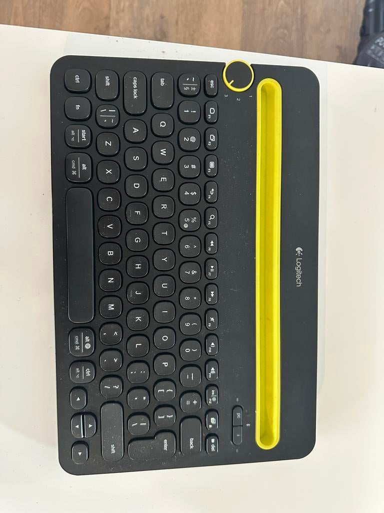 Bluetooth keyboard logitech, Ophalen, Zo goed als nieuw