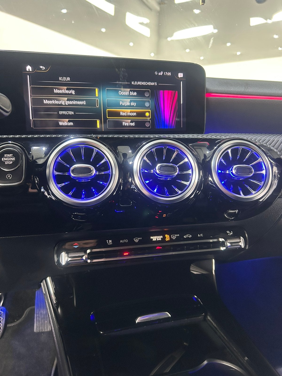 Mercedes A W177 | CLA W118 sfeerverlichting inbouwen MBUX, Auto diversen, Auto-accessoires, Ophalen, Nieuw, Info@desfeerverlichtingspecialist.nl