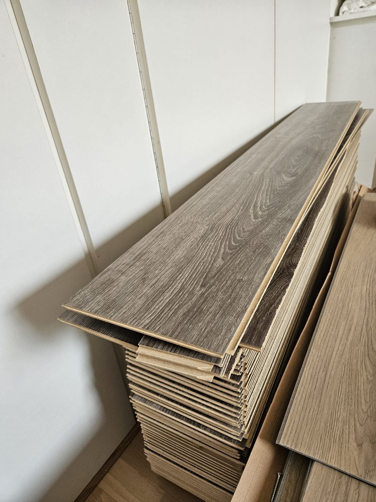 Klik laminaat vloer circa 29 m2 - Bruin houtlook, Ophalen, 50 tot 150 cm, Zo goed als nieuw, 10 m² of meer