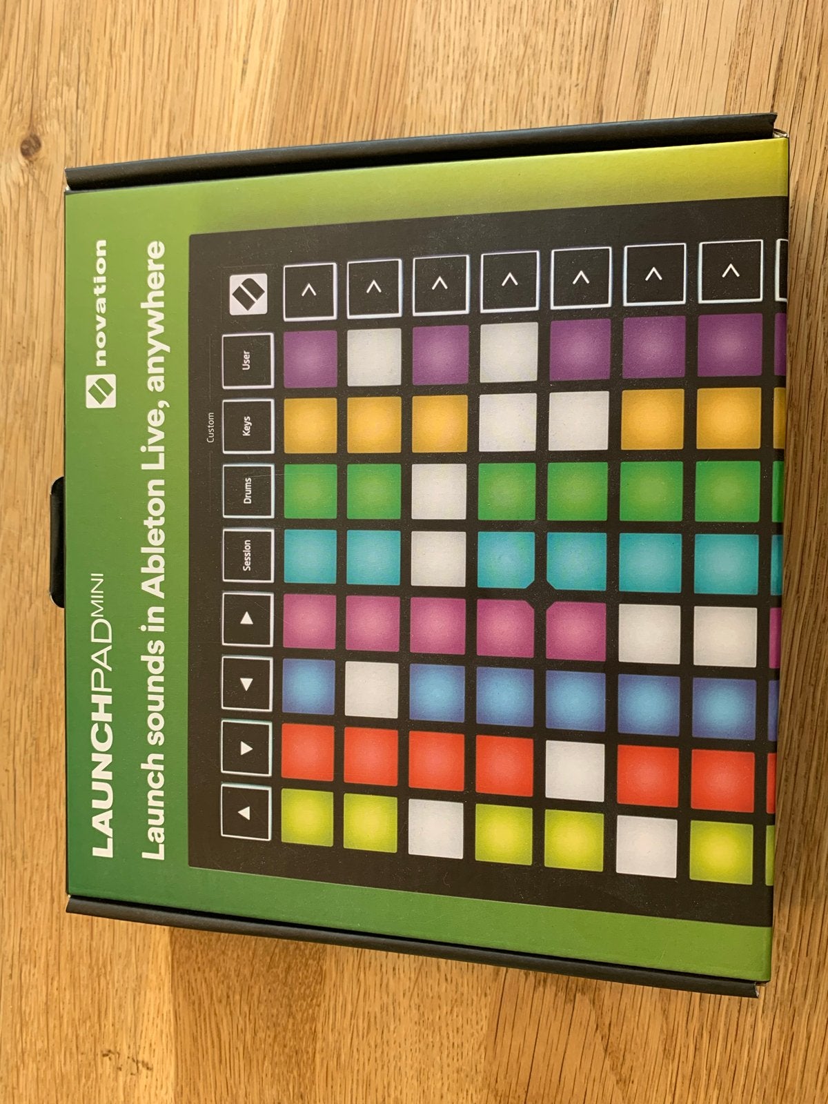 Nieuwe Novation Launchpad Mini met hoes - Ongebruikt, Novation, Nieuw, Met koffer of flightcase, Overige aantallen