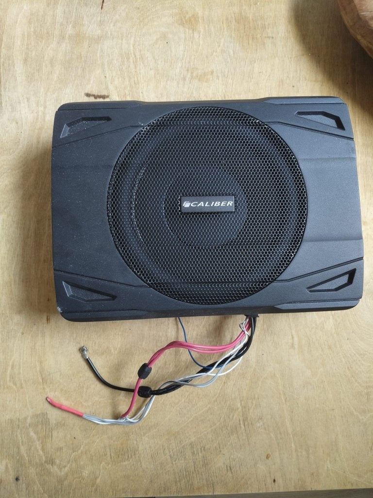 caliber subwoofer 100w rms 500w max, Ophalen, Nieuw