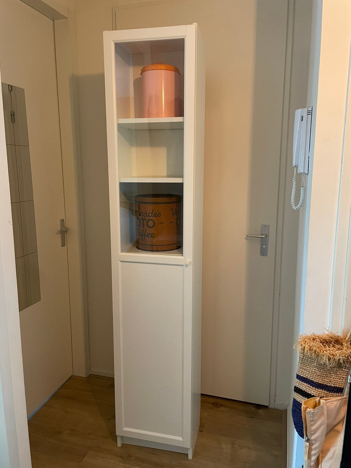 Ikea vitrinekast / boekenkast wit met glazen deur - nieuw, Ophalen, Minder dan 50 cm, Met deur(en), 200 cm of meer