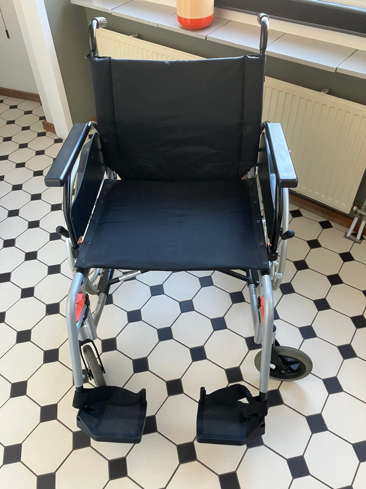 rolstoel Excel lightweight G extra breed 57cm lichtgewicht, Diversen, Rolstoelen, Ophalen, Inklapbaar, Gebruikt, Duwrolstoel