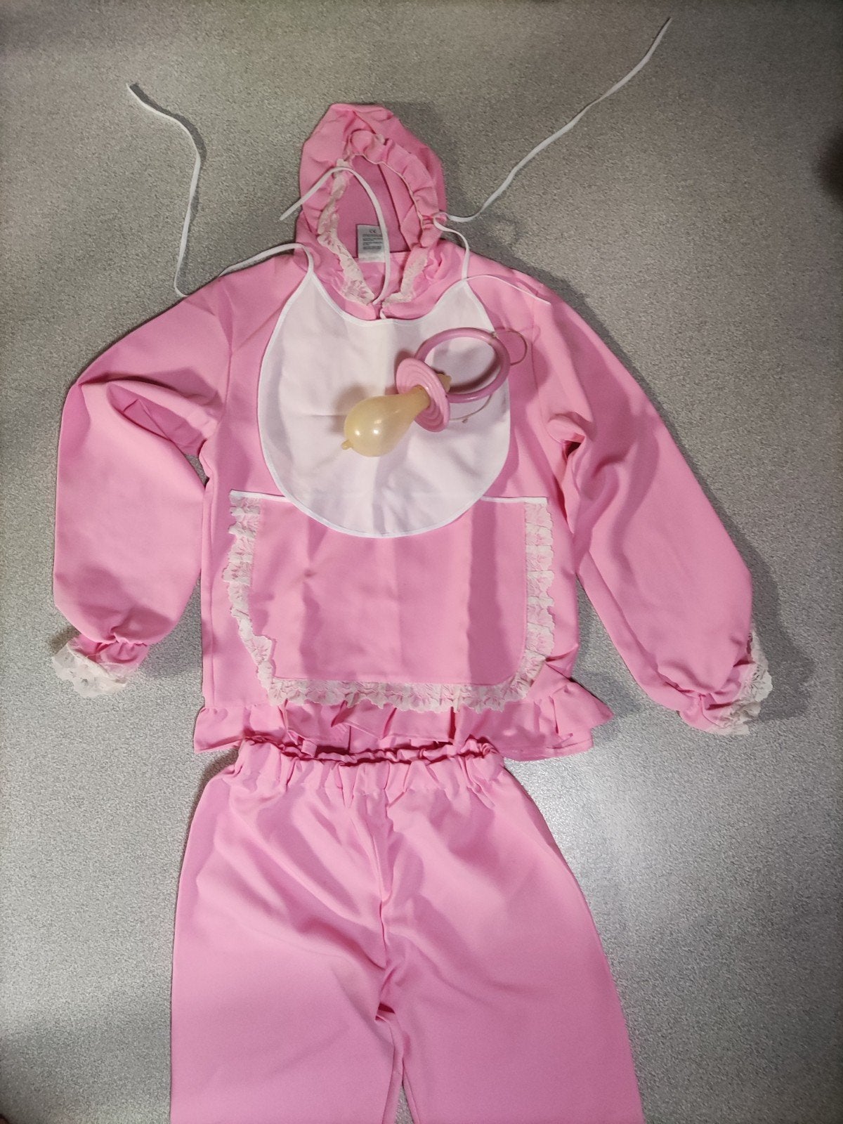 Roze babypakje broek met trui en speen carnaval verkleden, Ophalen of Verzenden, 158 t/m 164, Jongen of Meisje