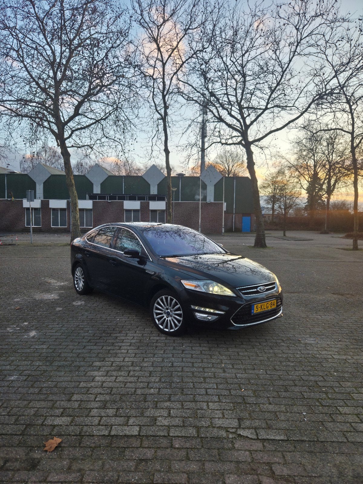 Ford Mondeo 1.6 Tdci Stoelverwarming,Keyless,schuifdak., Auto's, Ford, Voorwielaandrijving, 745 kg, Zwart, 4 cilinders