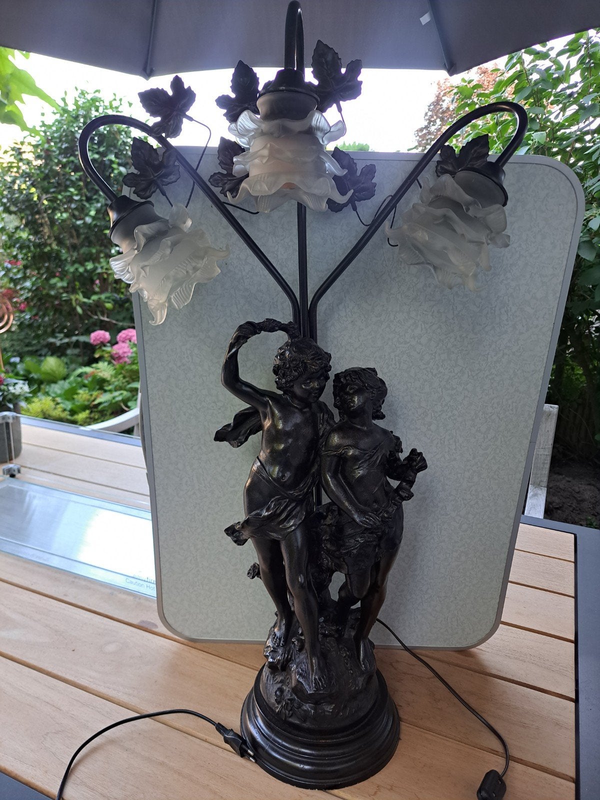 Antieke bronzen tafellamp met cherubijnen, Antiek en Kunst, Ophalen