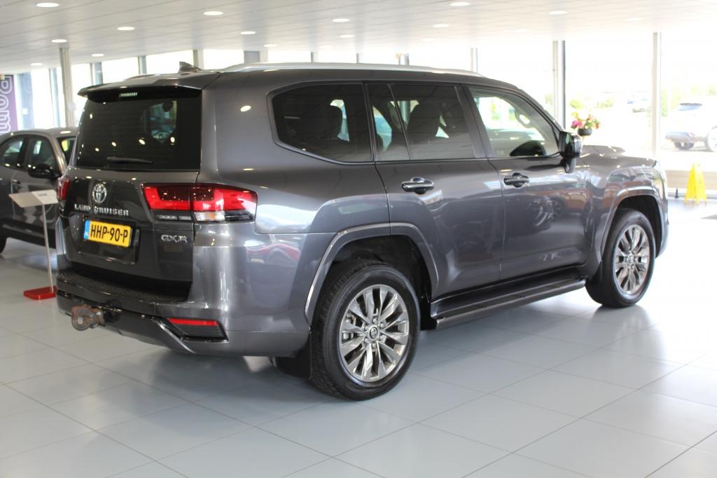 Toyota Land Cruiser 300 4.0 V6 GXR/Full op 300 serie, Gebruikt, Metallic lak, 7 stoelen, Leder