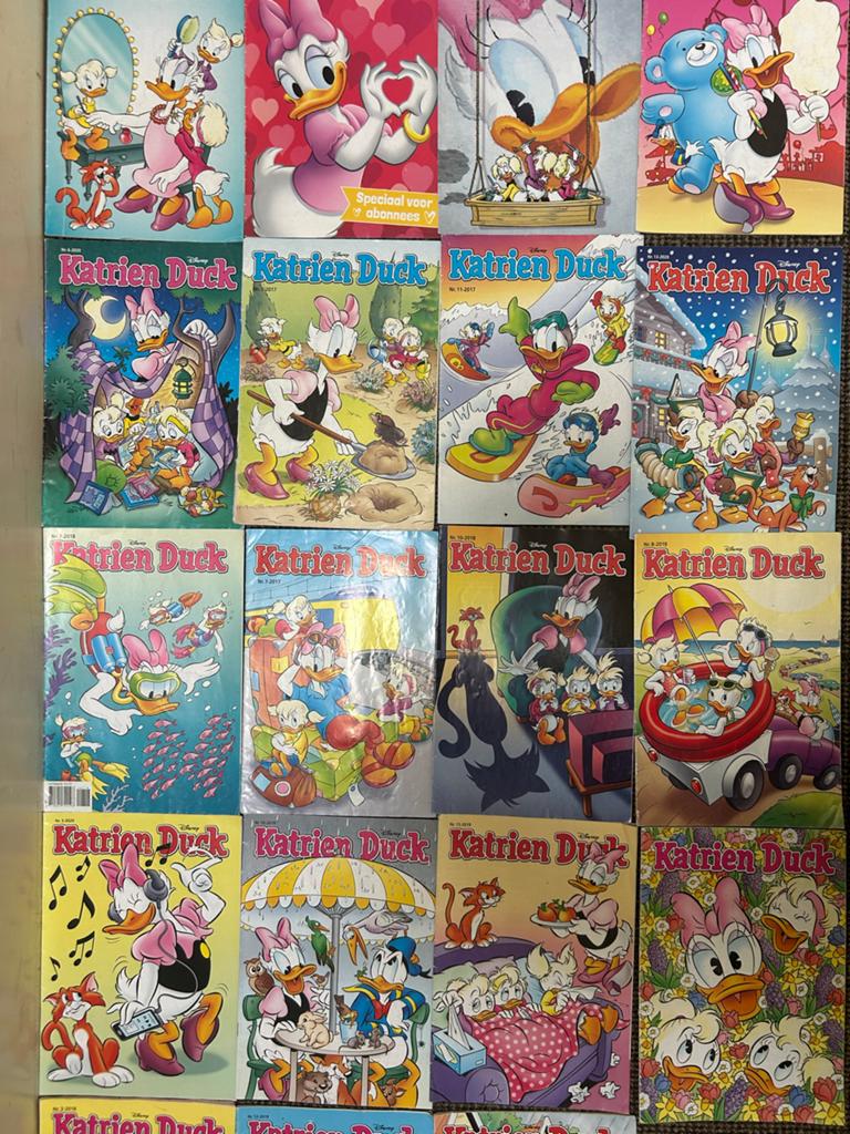 Grote collectie Katrien Duck stripboeken, Meerdere stripboeken, Ophalen of Verzenden, Gelezen
