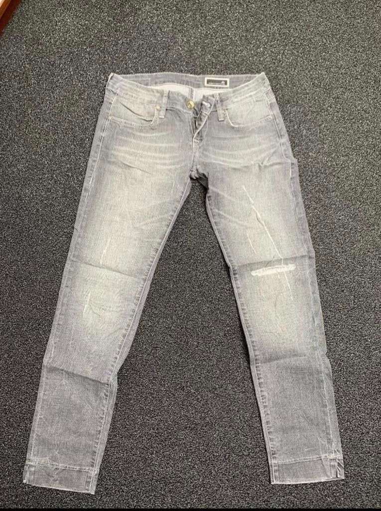 Grijze spijkerbroek van Fornarina maat 29, Kleding | Dames, Spijkerbroeken en Jeans, Ophalen of Verzenden, Zo goed als nieuw, Grijs
