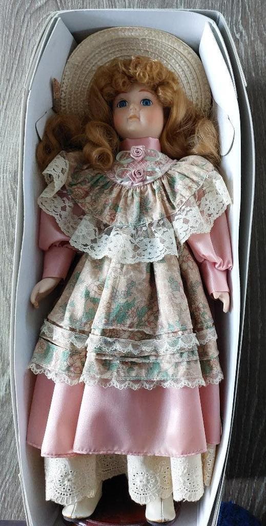 Leuke oude poppen., Verzamelen, Poppen, Ophalen of Verzenden, Gebruikt, Pop