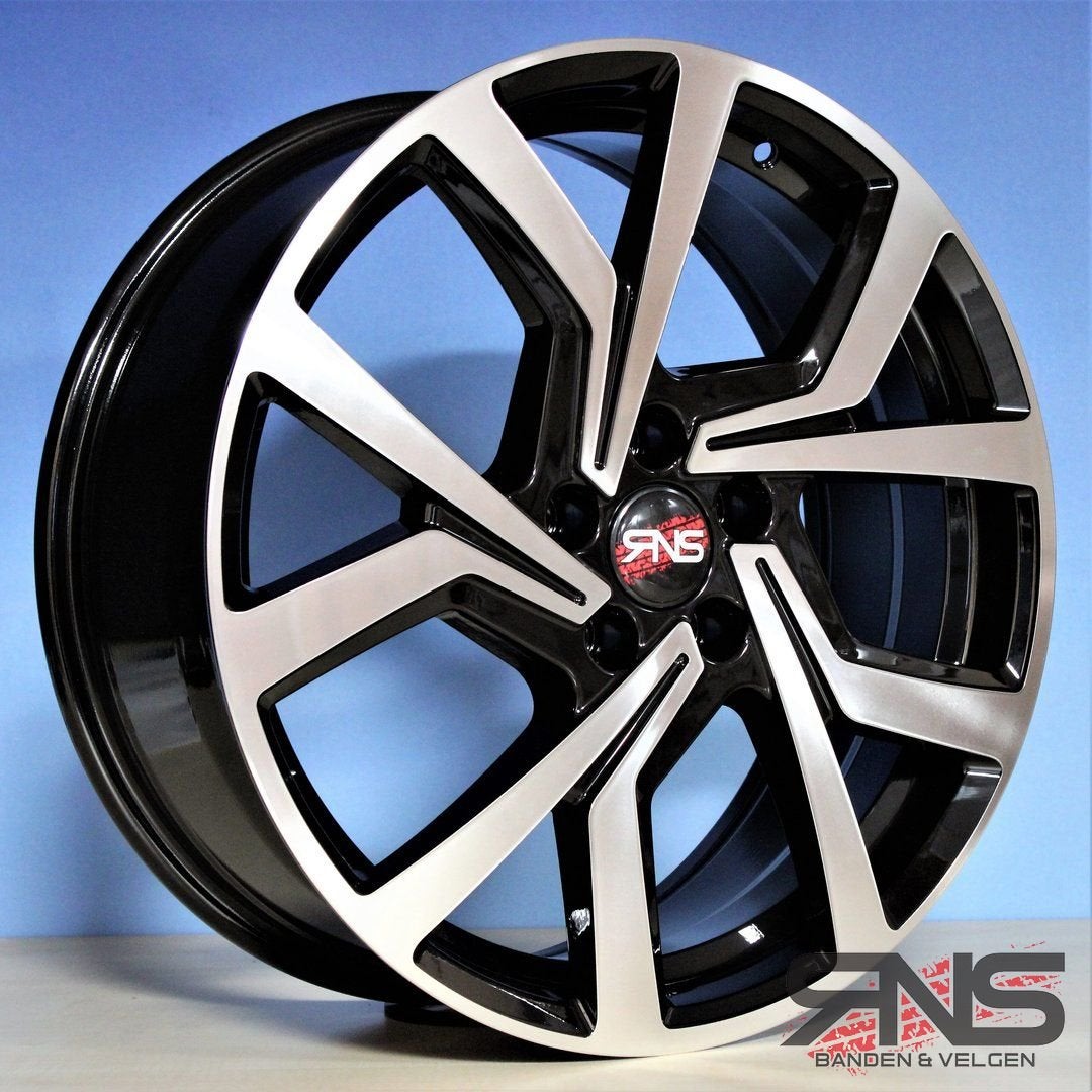 5x100 18 Inch Passen Onder Polo  A1 TT Seat Leon VW Beetle, Auto-onderdelen, Banden en Velgen, Velg(en), -, -, Nieuw