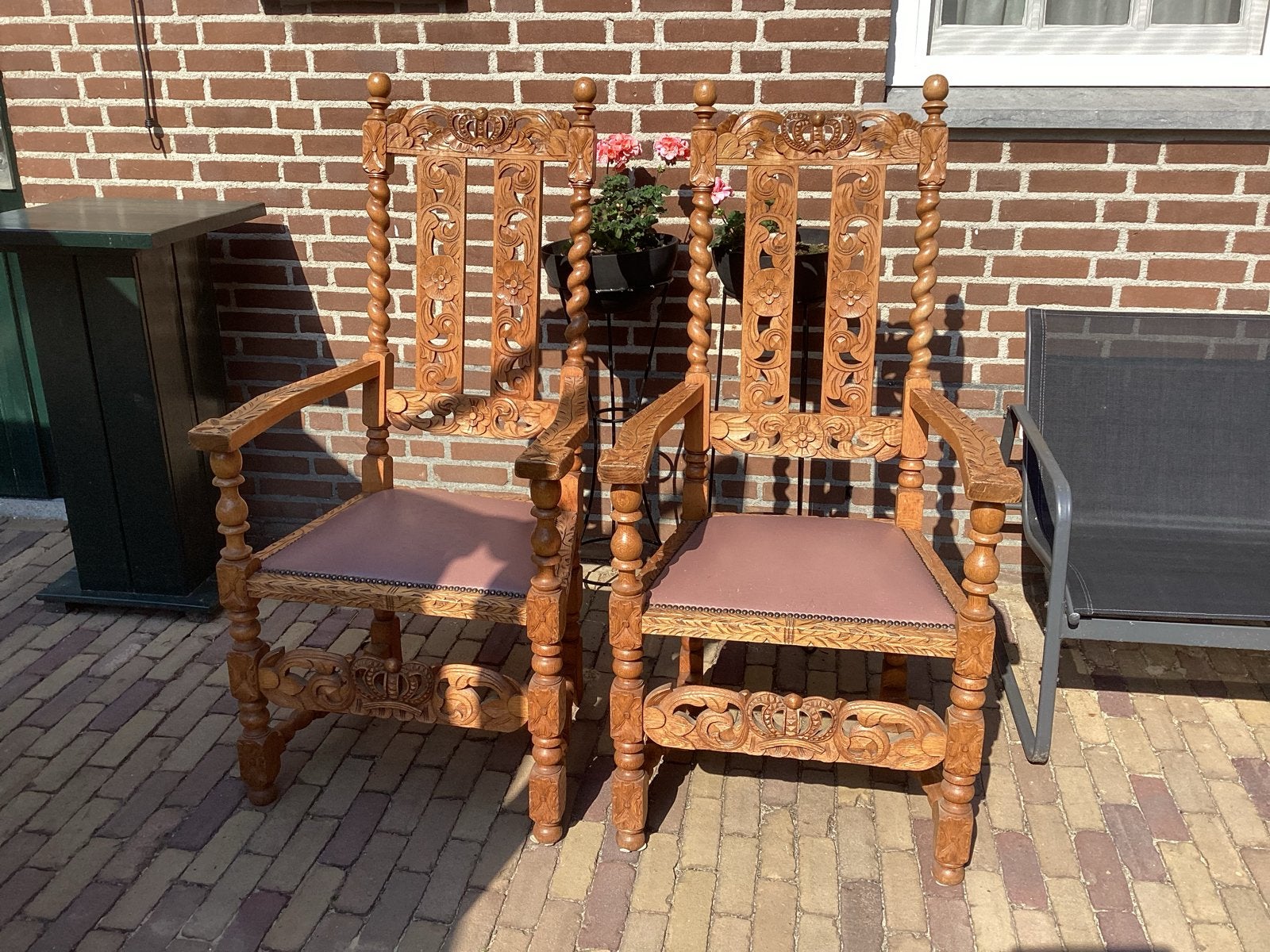 Set van 6 antieke stoelen, 4 eetkamerstoelen en 2 armstoelen, Ophalen