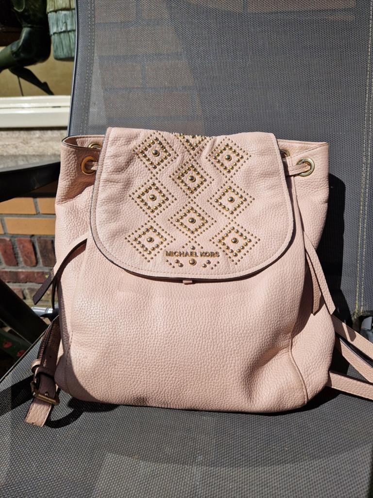 Originele Michael Kors lichtroze leer rugzak goud studs, Overige merken, 25 tot 40 cm, Ophalen of Verzenden, Zo goed als nieuw