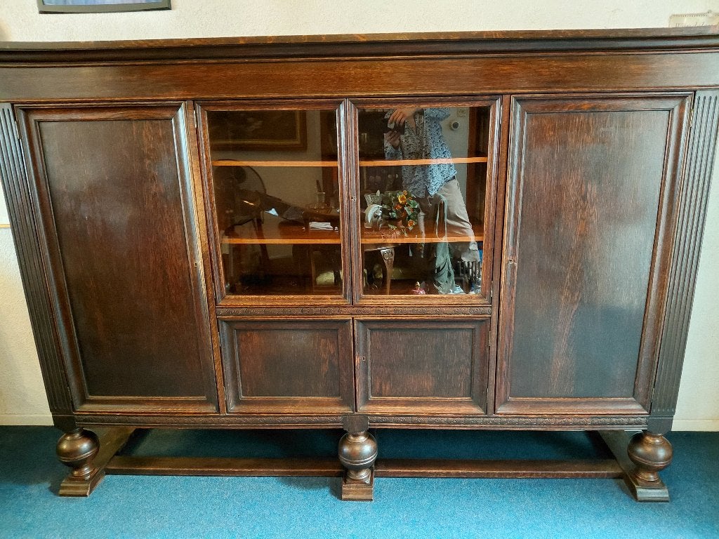 Antieke eiken kast, Ophalen