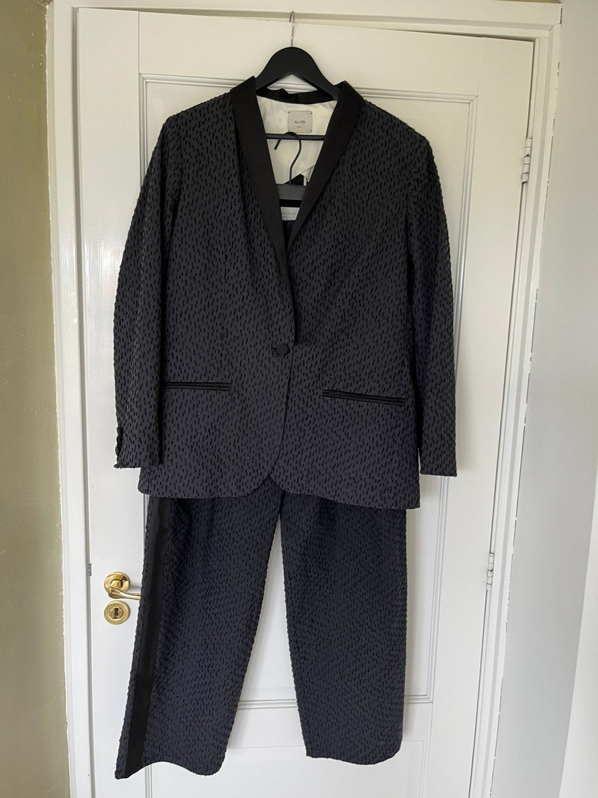 Alysi creme Smoking dames pak katoen zwart jas mt40 broek 38, Verzenden, Zo goed als nieuw, Maat 38/40 (M), Zwart