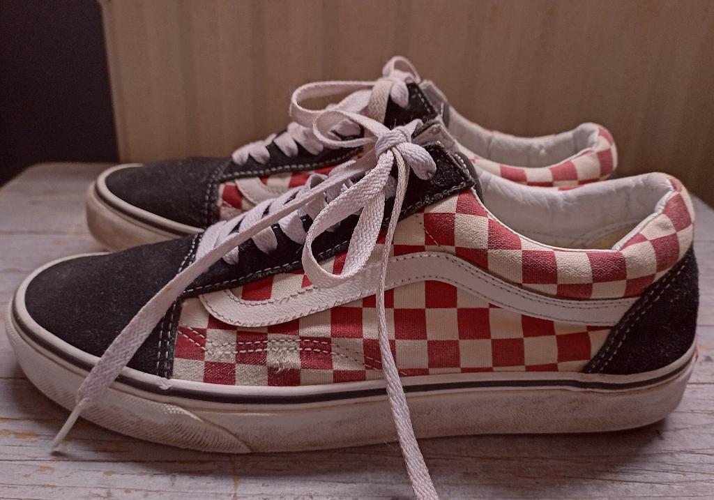 Vans Checkerboard sneakers zwart / rood 42 42,5, Kleding | Heren, Schoenen, Zwart, Ophalen of Verzenden, Sneakers of Gympen, Vans