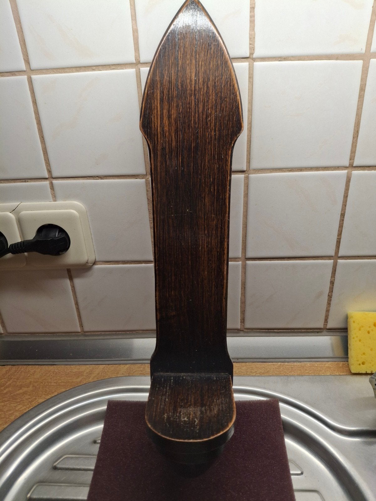 houten   hangstandaard voor mari beeld leerdam van uiterwaa, Antiek en Kunst, Ophalen of Verzenden