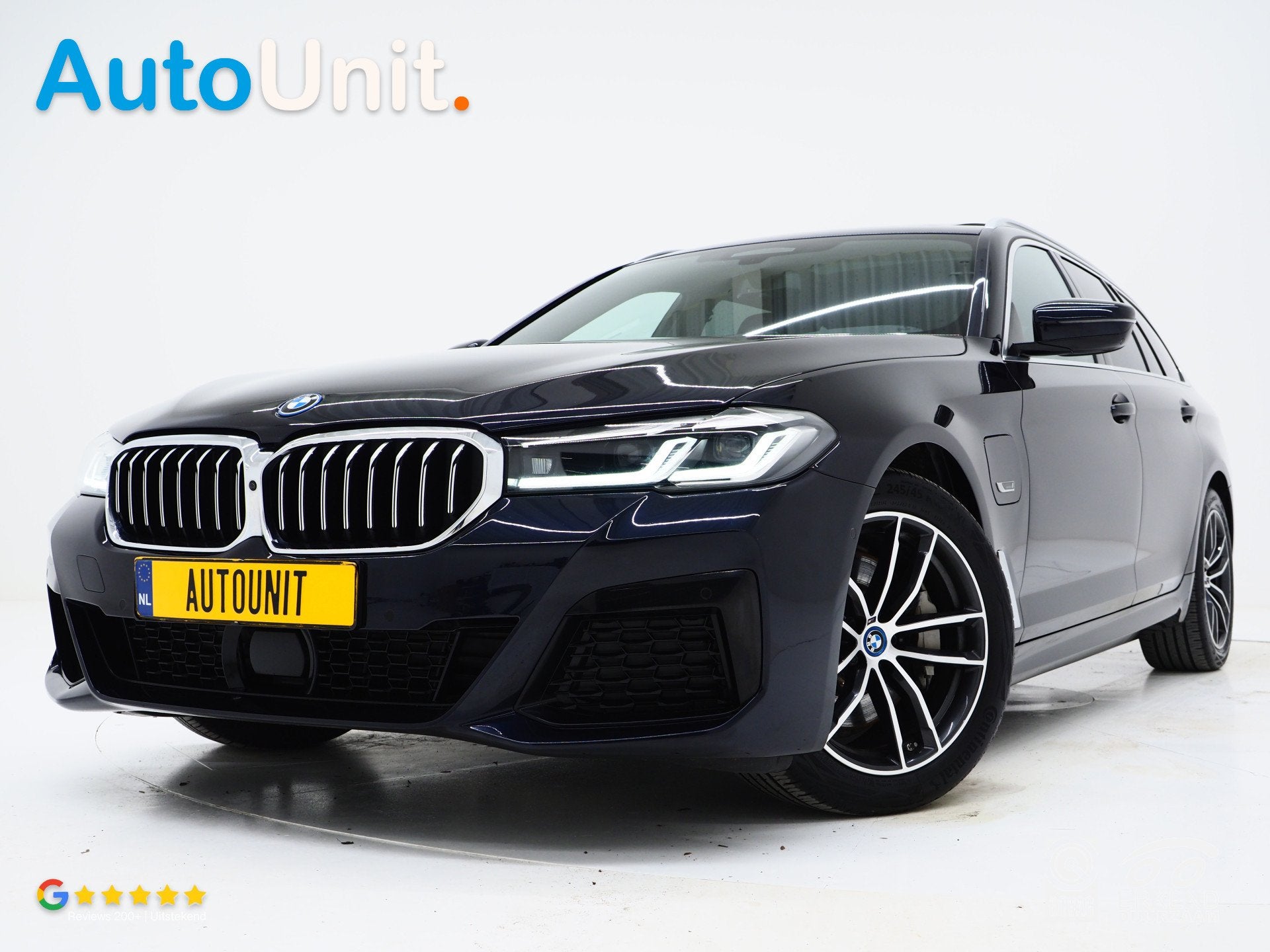 BMW 5 Serie Touring 530e xDrive M Sport | Panoramadak | Harm, 1998 cc, 1935 kg, Gebruikt, Zwart