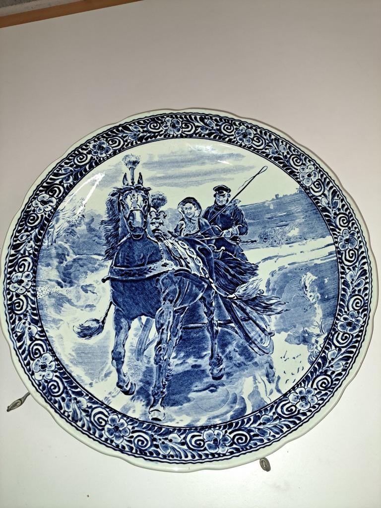 Delfts blauw bord 39 cm Fries paard met sjees, Ophalen of Verzenden