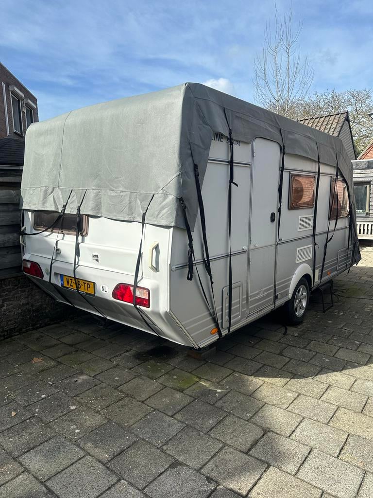 Kip Grey-Line Special caravan, 2 aparte bedden, Kip, Schokbreker, Kleine zit