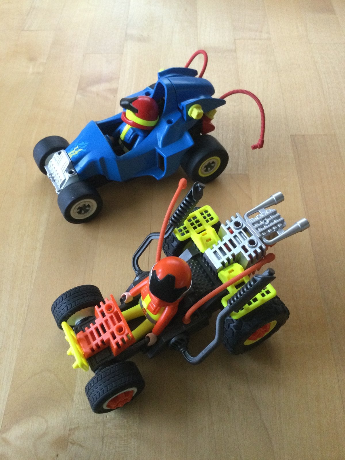 2 playmobil autos, Ophalen, Zo goed als nieuw, Auto, Overige merken
