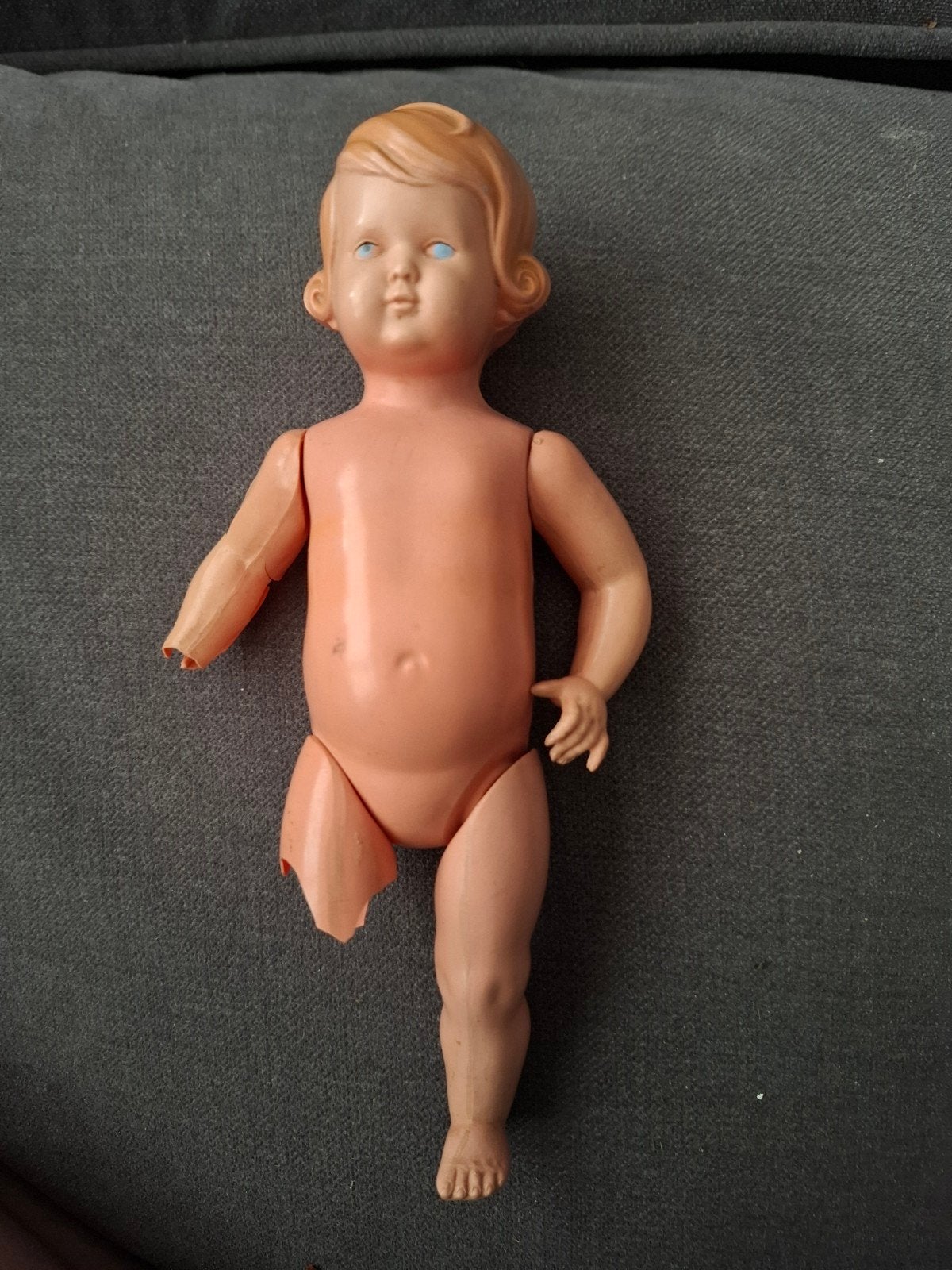 Gratis antiek schildpad popje Inge. kapot, voor onderdelen, Ophalen of Verzenden