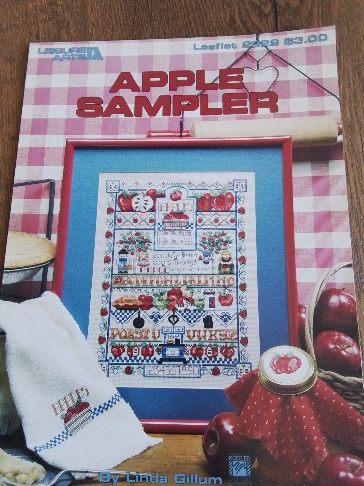 leisure  borduurpatroon Apple sampler, Hobby en Vrije tijd, Borduren en Borduurmachines, Ophalen of Verzenden, Zo goed als nieuw