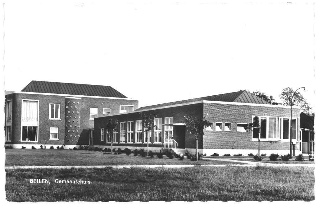 967299 Beilen 1964 Drenthe Wederopbouw Gemeentehuis gelopen, Ophalen of Verzenden, 1960 tot 1980, Gelopen, Drenthe