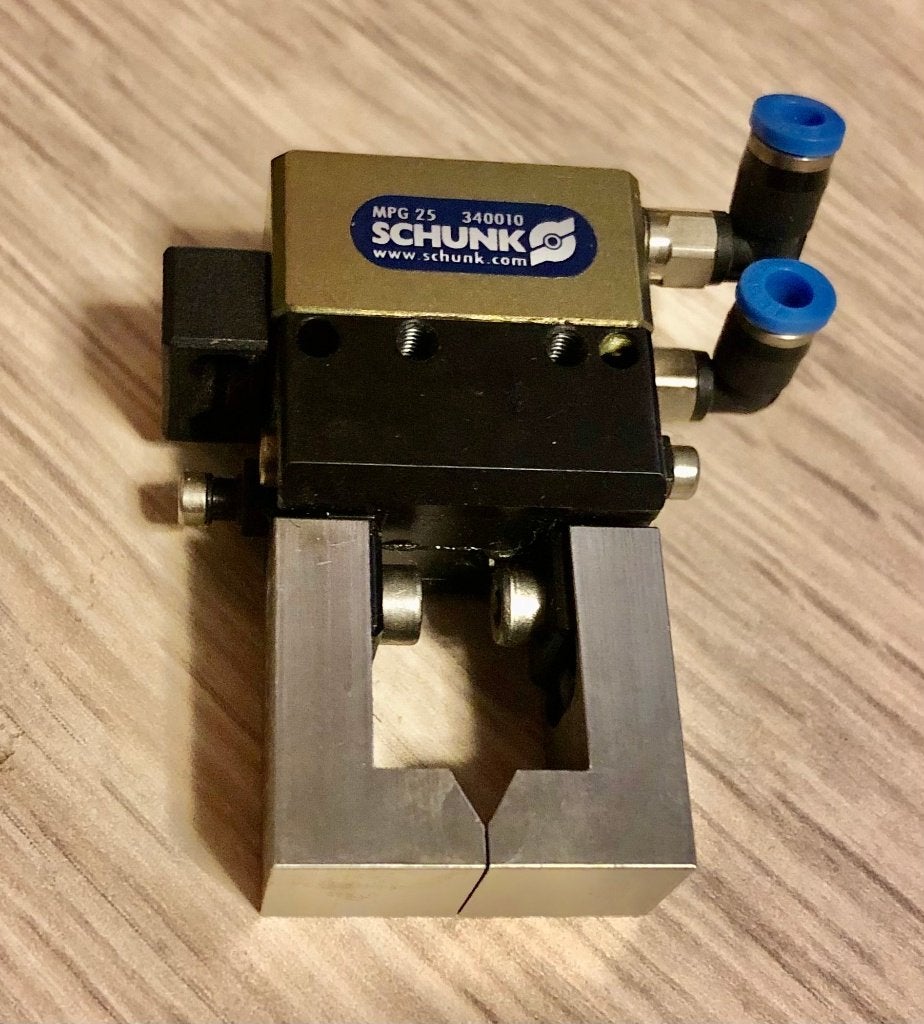 SCHUNK - Parallelgrijper / Gripper met armatuur - MPG 25, Hobby en Vrije tijd, Ophalen of Verzenden, Zo goed als nieuw