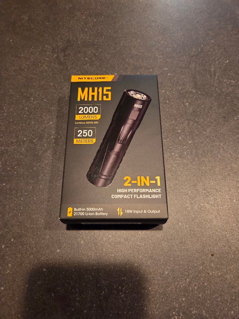 Nitecore MH15 zaklamp 2000 Lumen, Ophalen of Verzenden, Nieuw, Batterij