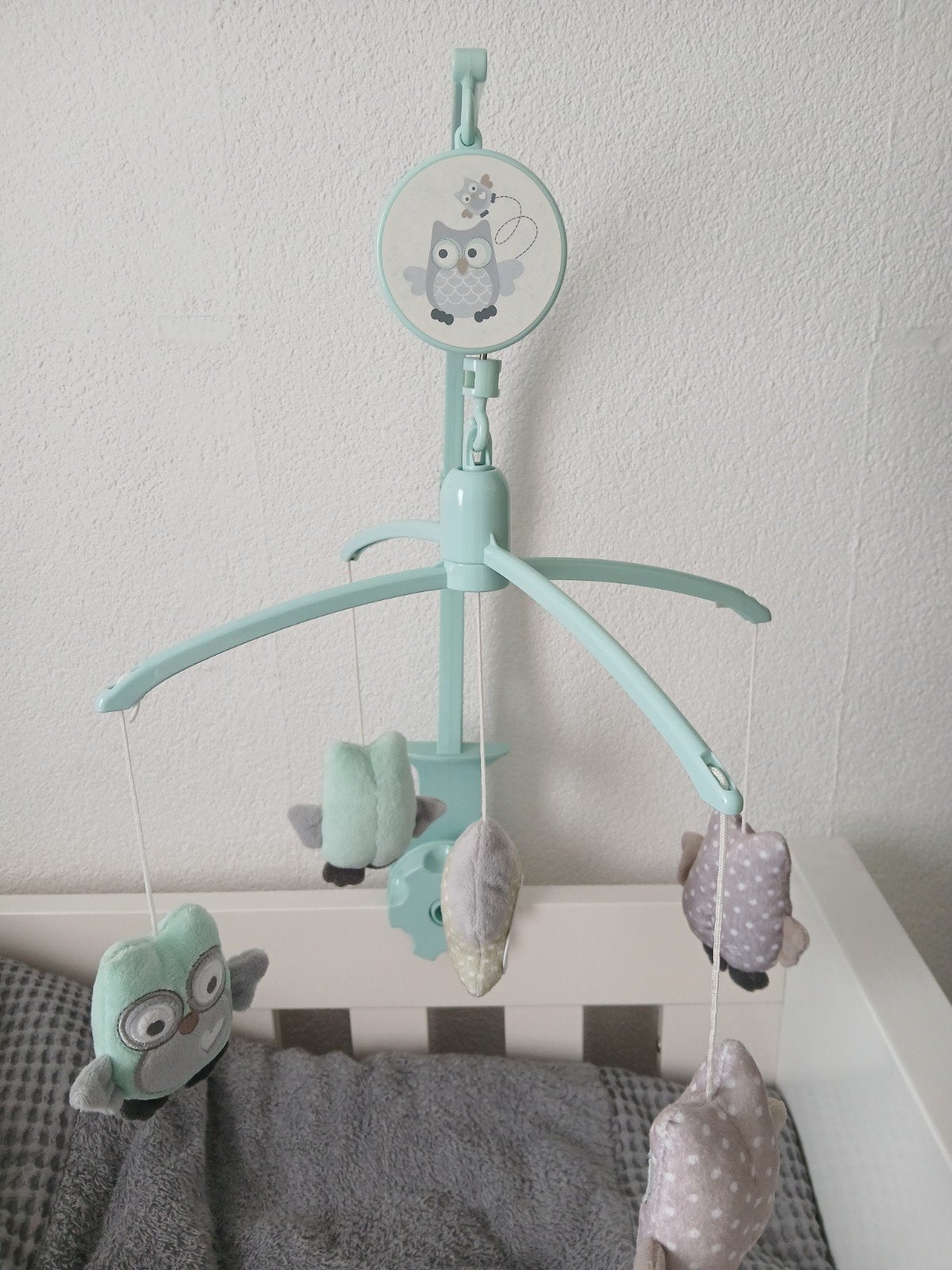 leuke mintgroene box mobiel met muziekdoosje, Kinderen en Baby's, Ophalen of Verzenden, Zo goed als nieuw, Mobiel