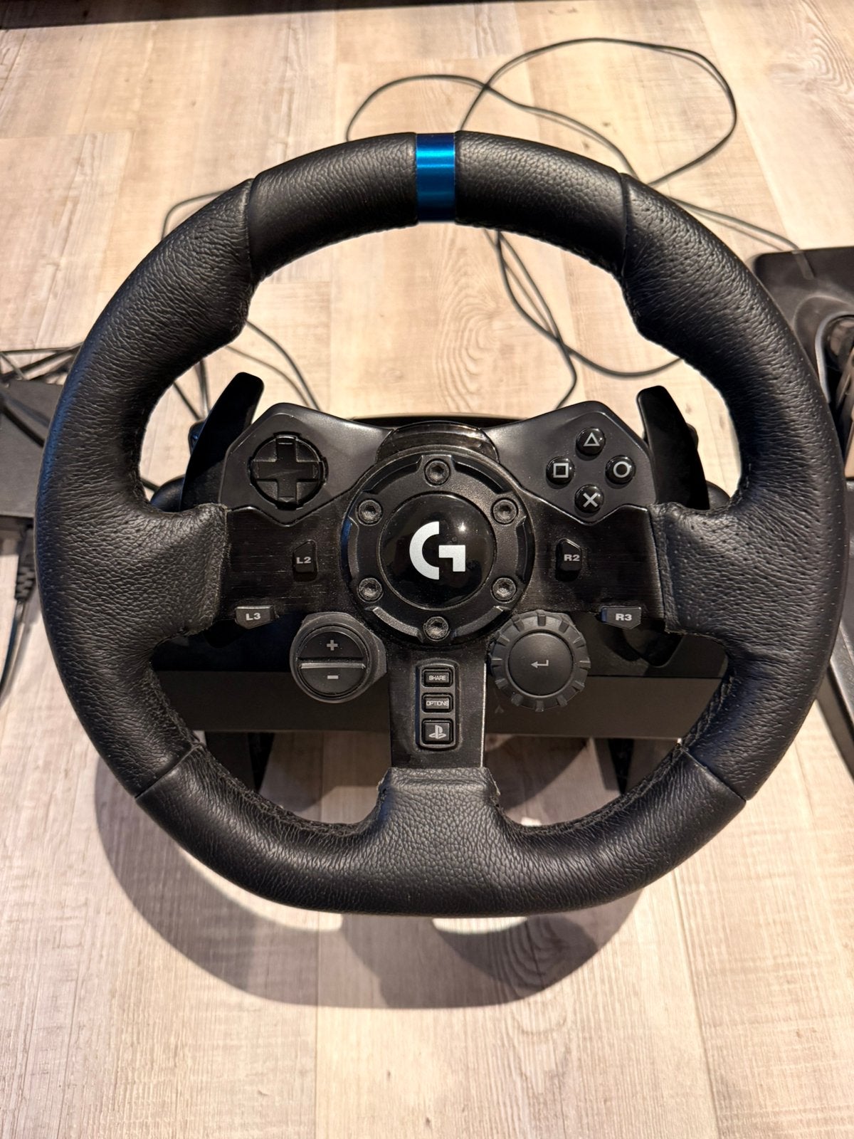 Logitech G923 racestuur met pedalen – werkt supergoed! ️, Computers en Software, Ophalen, Zo goed als nieuw