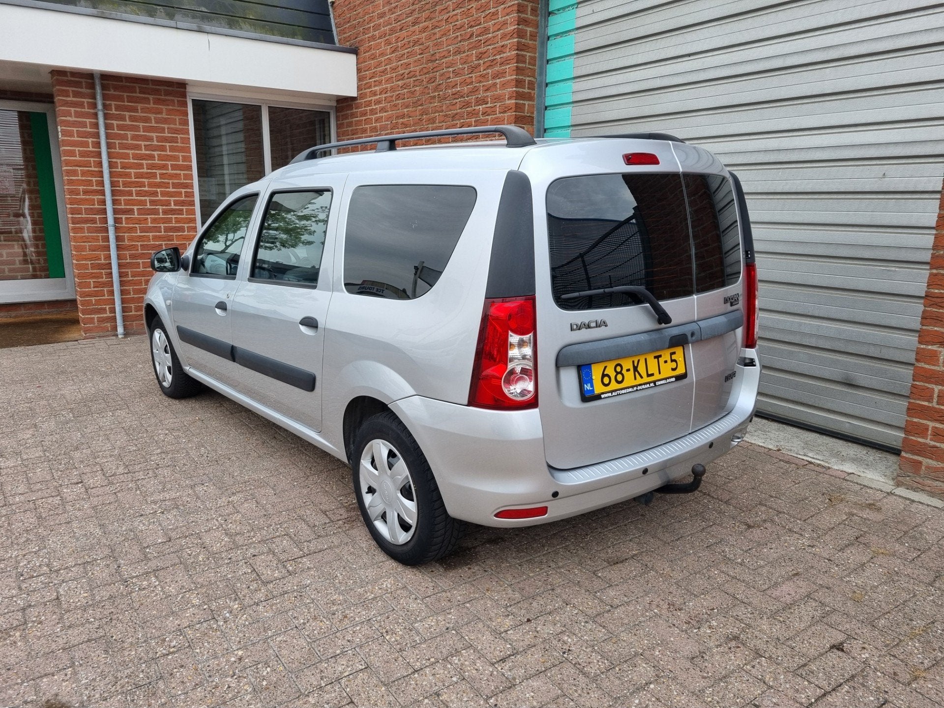 Dacia Logan MCV 1.6 Ambiance Airco! Bj:2010 NAP!, Auto's, Gebruikt, 4 cilinders, 620 kg, 49 €/maand