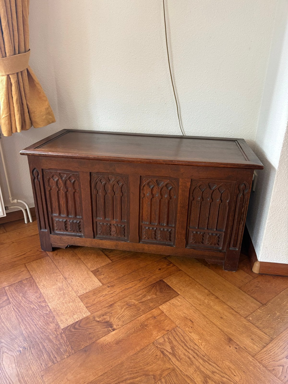 Antieke Eiken Kist met Gotische Panelen, Antiek en Kunst, Ophalen