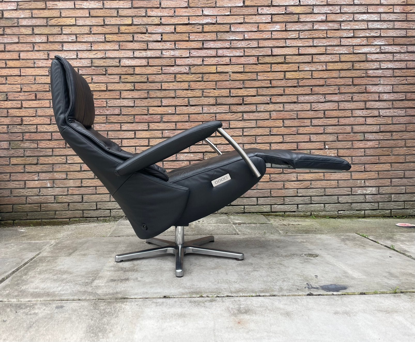 De toekomst twice relax fauteuil / relax stoel op accu, Huis en Inrichting, Ophalen, Minder dan 75 cm, 50 tot 75 cm, A
