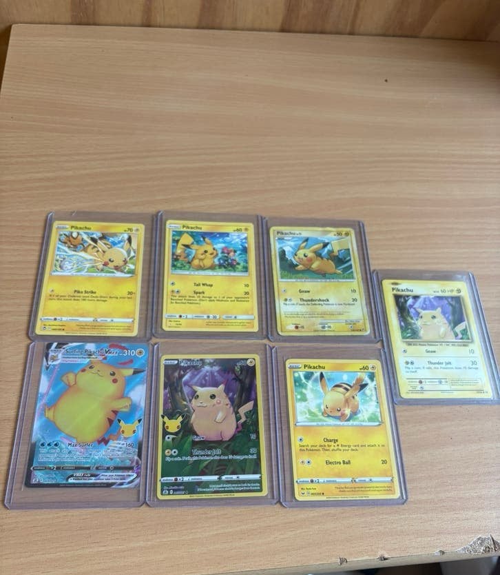 Pokemon diverse pikachu kaarten, Ophalen of Verzenden, Zo goed als nieuw, Meerdere kaarten