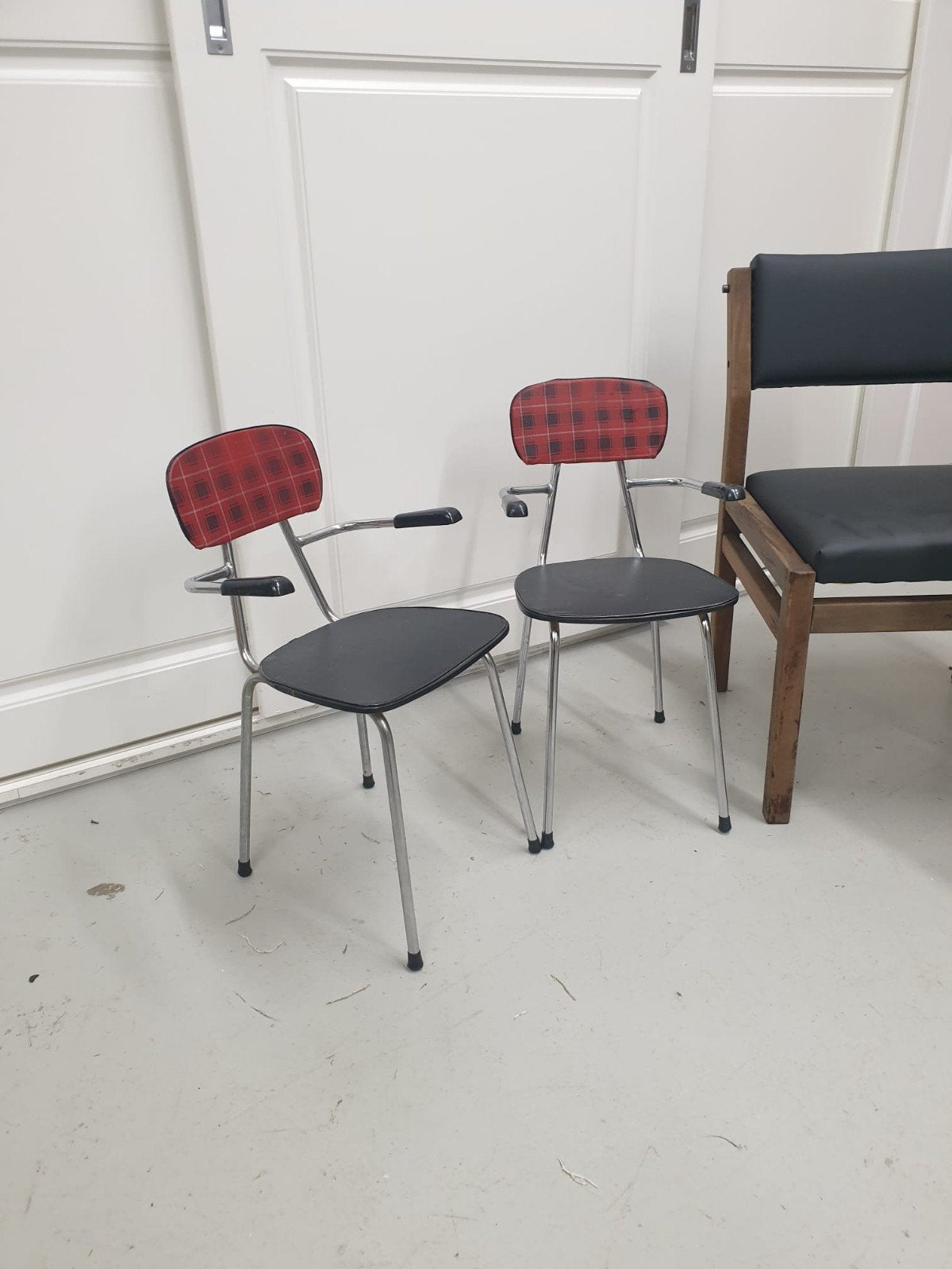 2 vintage kleuterstoeltjes, Gebruikt, Twee, Overige kleuren, Metaal