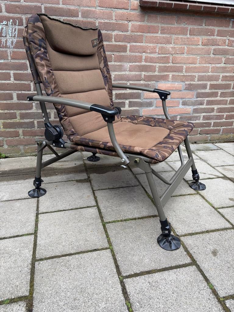 Fox R2 Series Karperstoel - camo chair vis stoel, Ophalen, Zo goed als nieuw