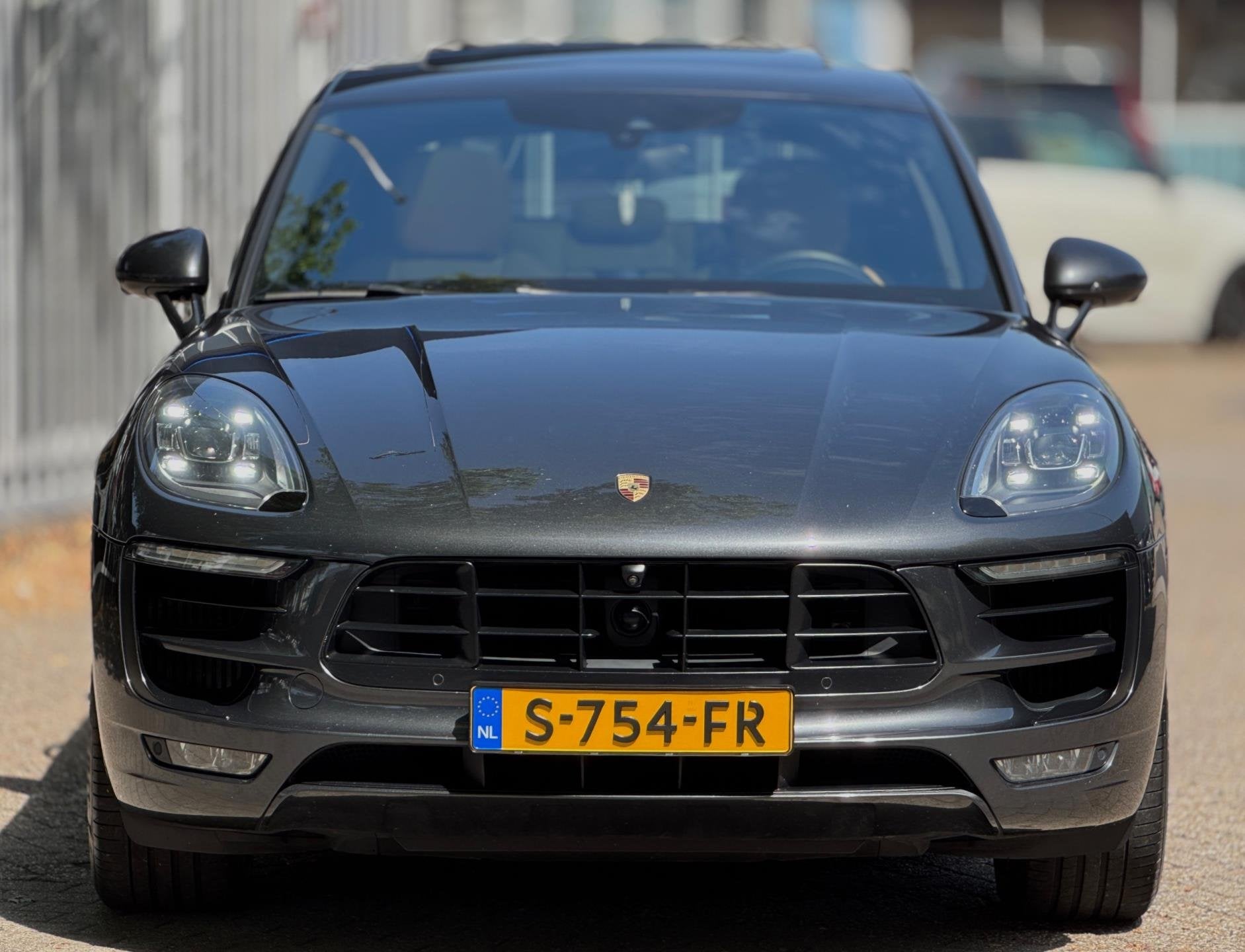 Foto 4 van Porsche Macan 3.0 GTS Burmester ACC Pano Cognac L Chrono Vol