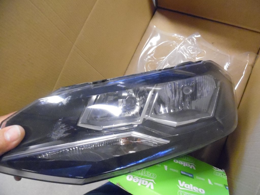 LINKER + RECHTER KOPLAMP HALOGEEN VW POLO 2018, Ophalen of Verzenden, Gebruikt, Volkswagen