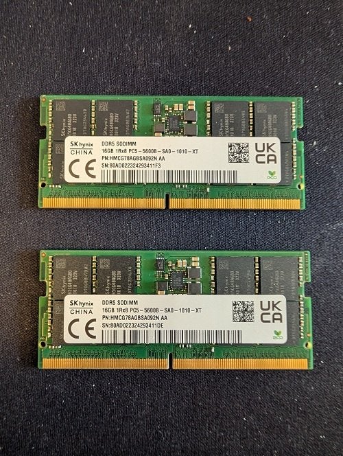 2 x SK hynix DDR5 SODIMM 16GB, Ophalen of Verzenden, Zo goed als nieuw, DDR5, Laptop