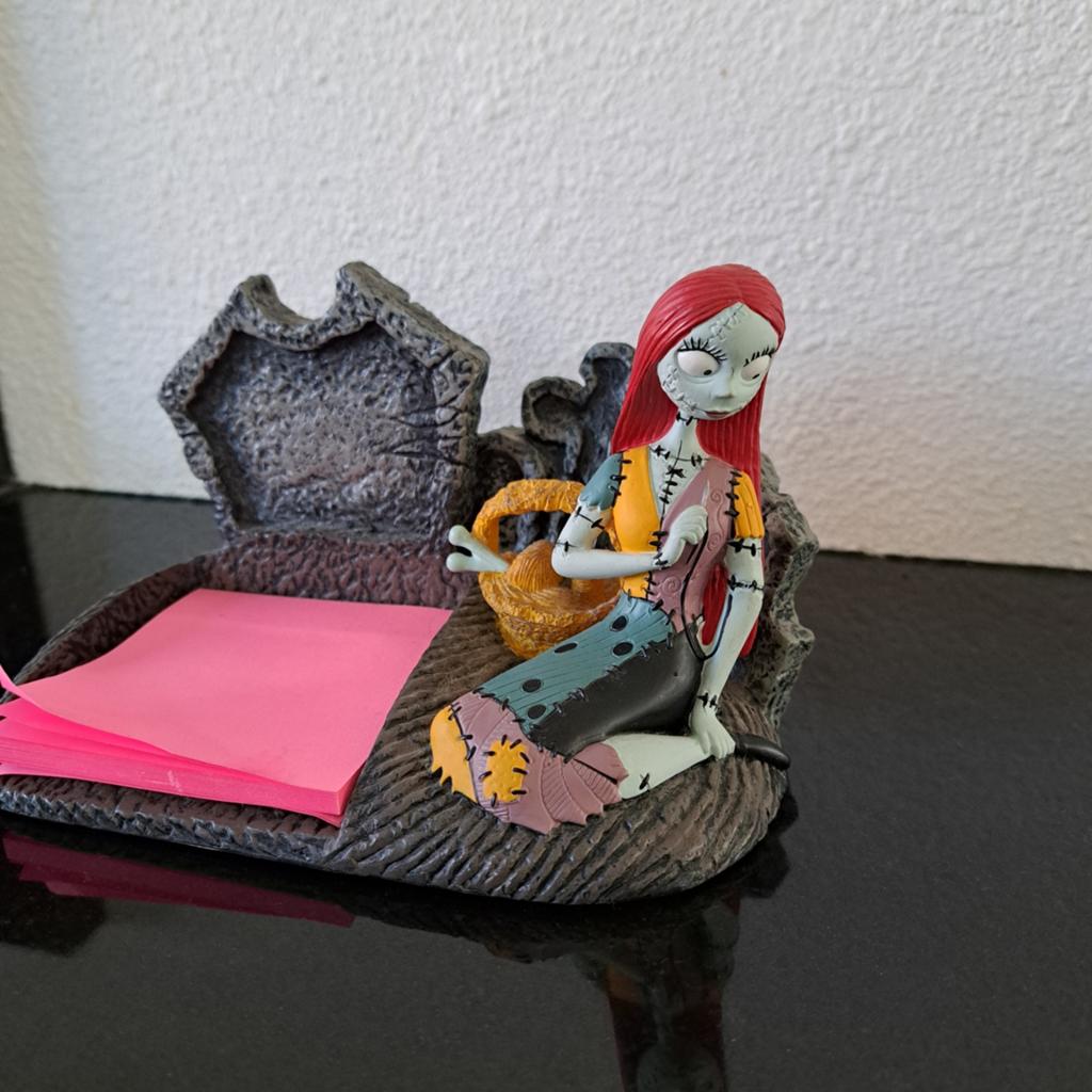 Disney sally nightmare before christmas, Ophalen, Mickey Mouse, Zo goed als nieuw, Beeldje of Figuurtje