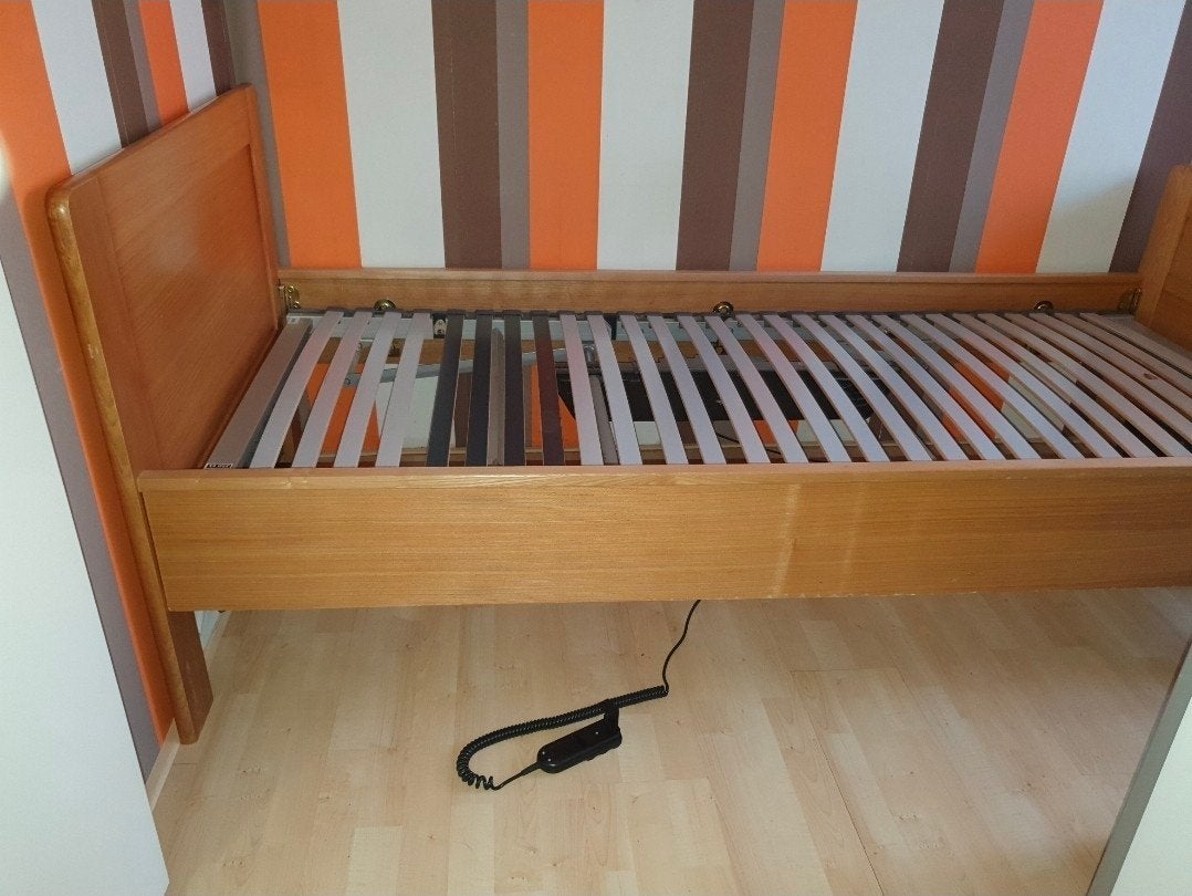 Elektrisch bed, Huis en Inrichting, Slaapkamer | Bedden, Gebruikt, 90 cm, Eenpersoons, Ophalen of Verzenden
