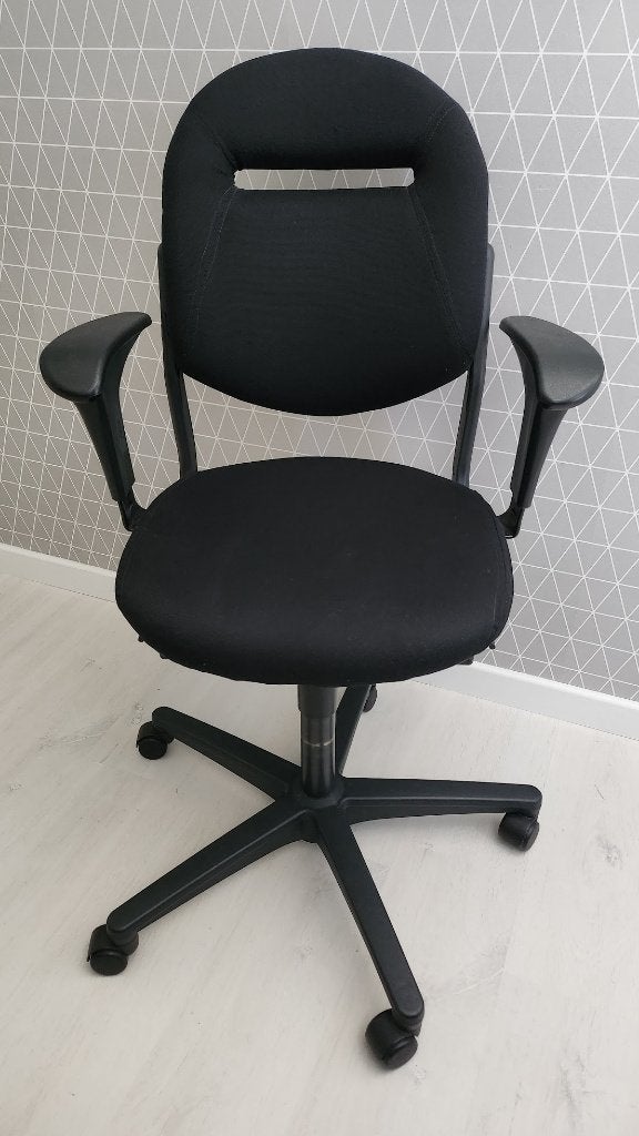 Bureaustoel Ahrend 220 zwart, Huis en Inrichting, Bureaustoelen, Ophalen, Gebruikt, Zwart, Bureaustoel