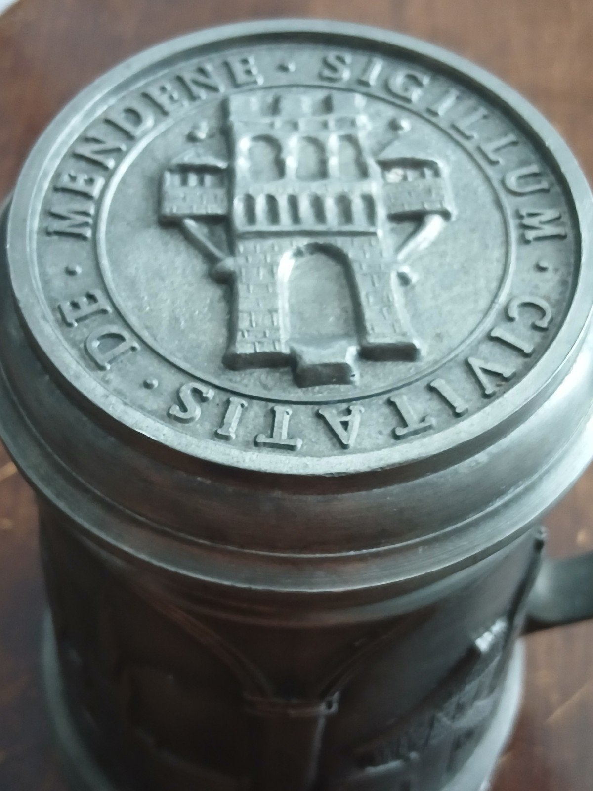 Antieke tinnen bierpul met reliëf en deksel, Ophalen of Verzenden