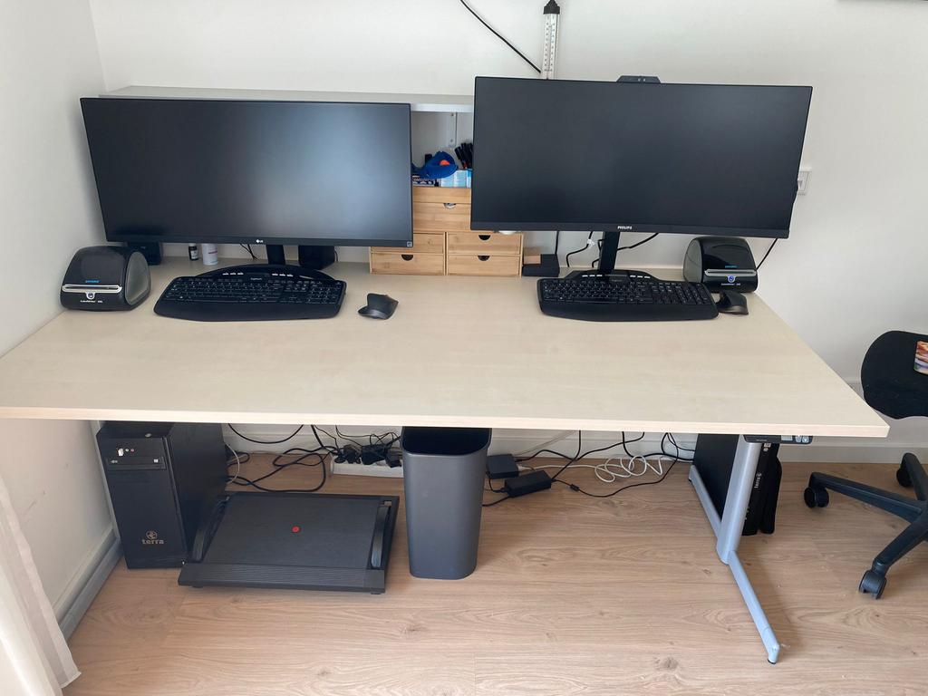Vepa Elektrisch verstelbaar bureau, Huis en Inrichting, Bureaus, Ophalen, 90 cm, 180 cm, In hoogte verstelbaar