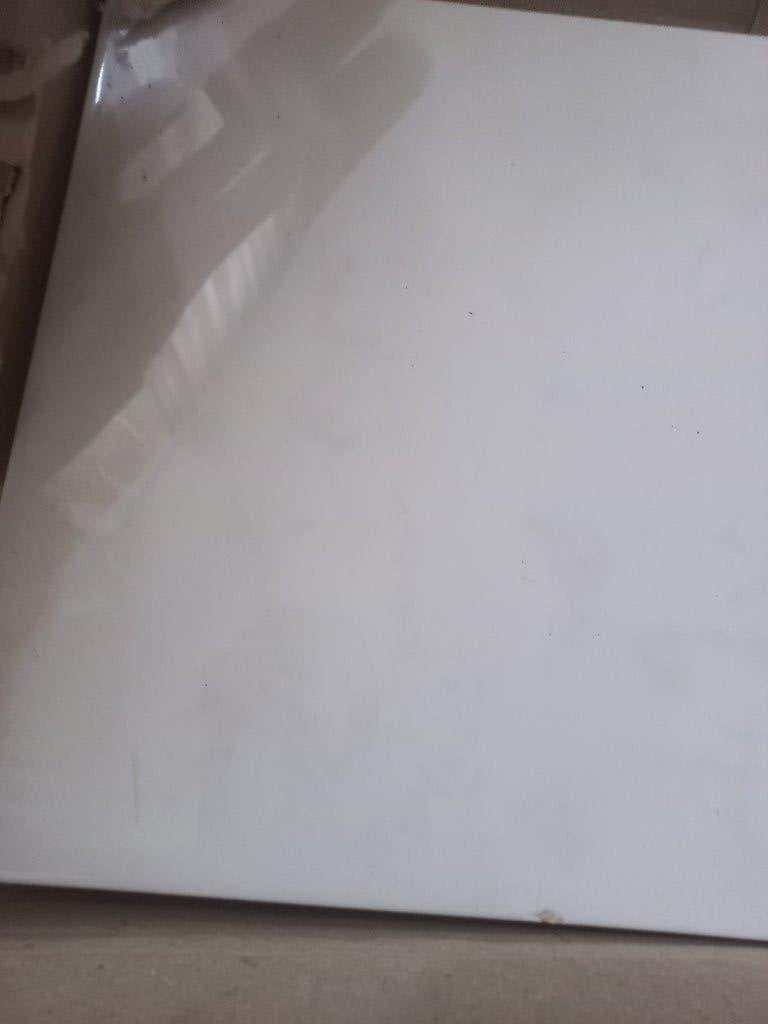 5 wandtegels (gebroken wit) voor WC/badkamer 20x25cm- nieuw, Nieuw, Ophalen of Verzenden, 20 tot 40 cm, Minder dan 5 m²