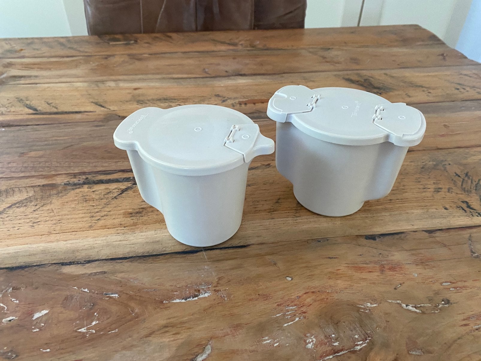 Tupperware retro suiker en melk setje, Huis en Inrichting, Ophalen of Verzenden, Crème, Overige typen
